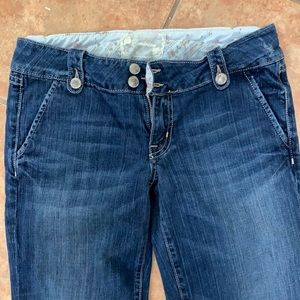 Miss Me Reminisce Jeans Size 28